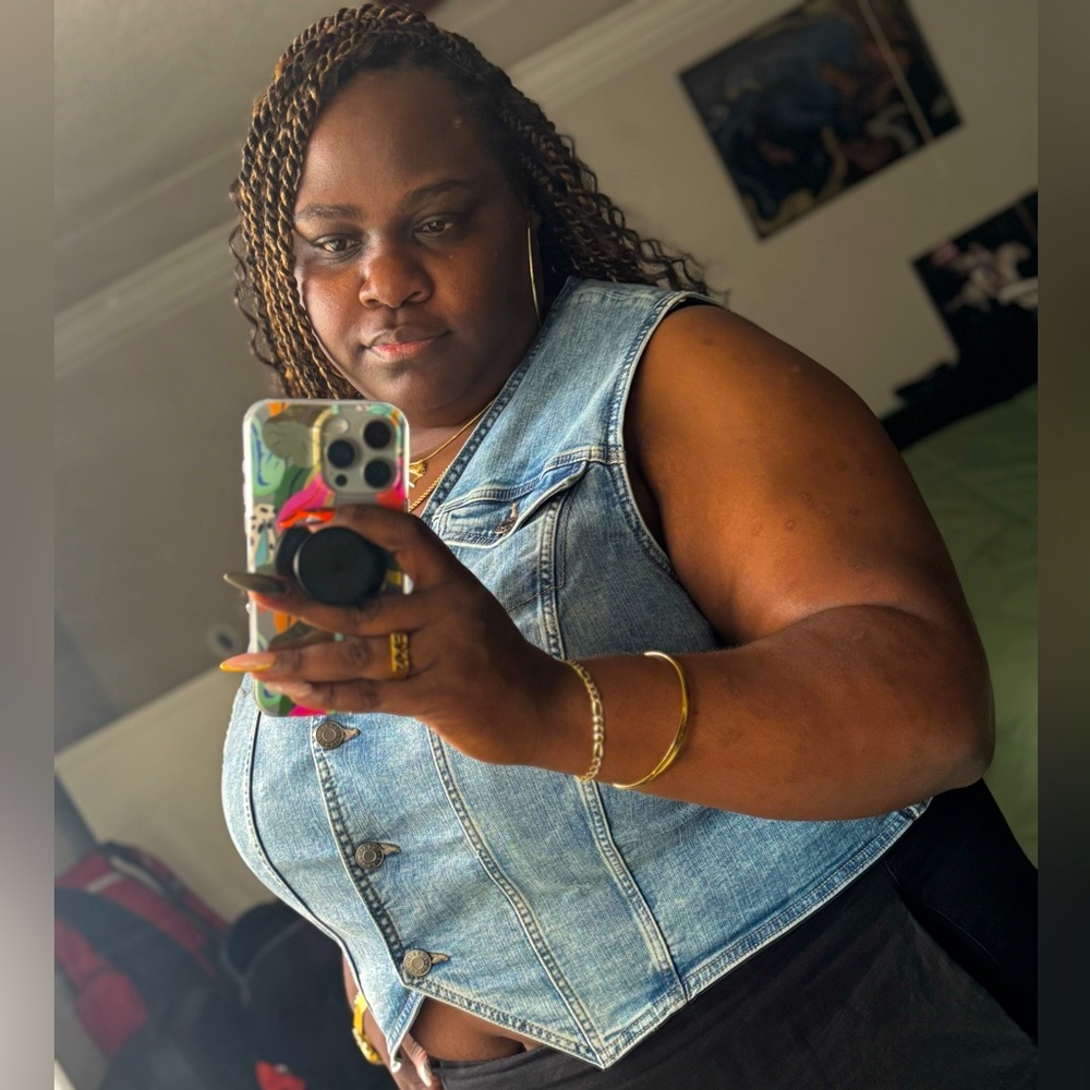 Meet your Posher, Tera